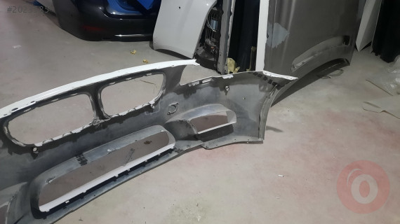 BMW F10 M5 ÖN TAMPON YANSANAYİ 2010 2016 51118047373