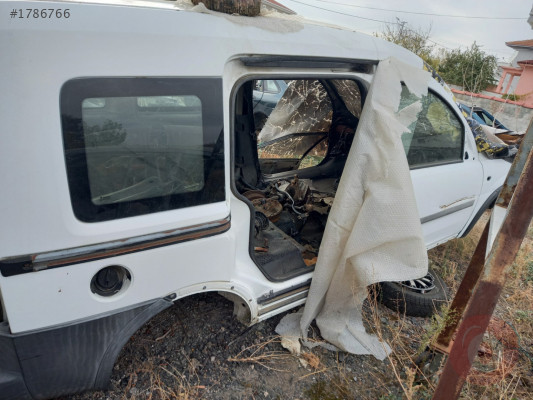 Opel Combo C sağ ön kapı