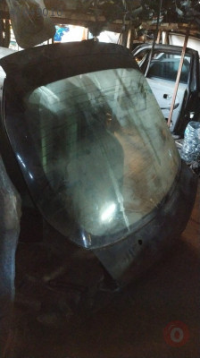 renault laguna 2 çıkma bagaj kapağı