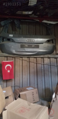Audi Q5 bagaj kapağı