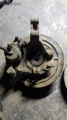 Renault 21 R21 2.0 sağ ön taşıyıcı çıkma
