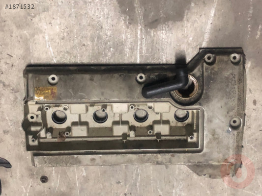 Mercedes E200 W124 m111 kulbutor üst kapak A1110101430