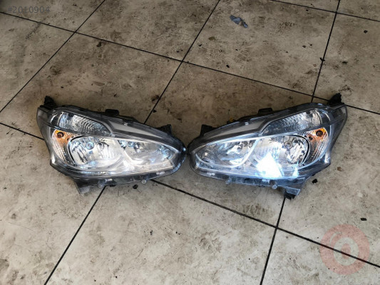PEUGEOT 208 ÇİKMA SAĞ SOL FAR