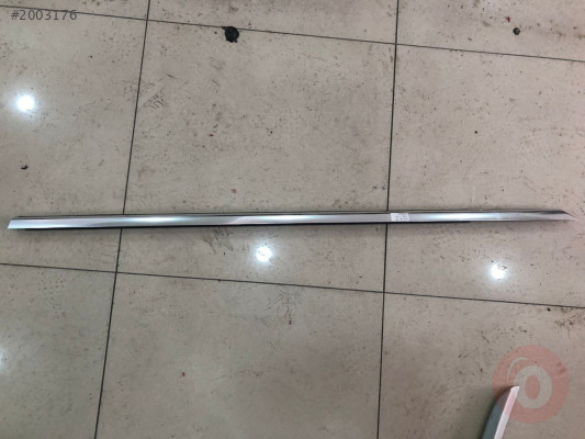 MERCEDES E W238 SAĞ ÖN KAPI NİKELAJI A2387204801