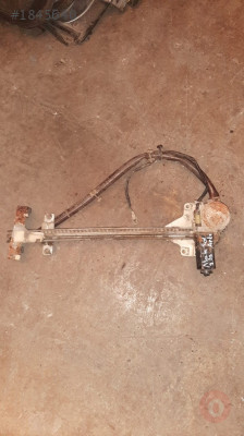 mazda 929 çıkma sol arka kapı camı krikosu