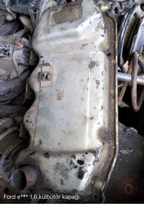 Ford Escord 1.6 külbütör kapağı