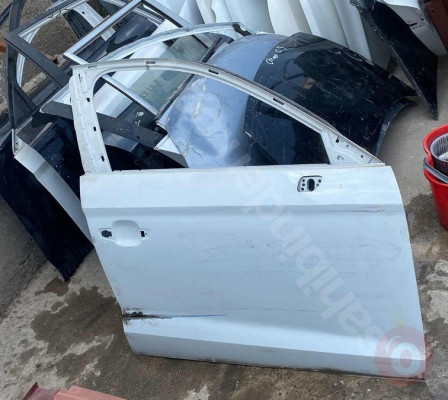 AUDİ A3 HB SAĞ ÖN KAPI ORJİNAL ÇIKMA