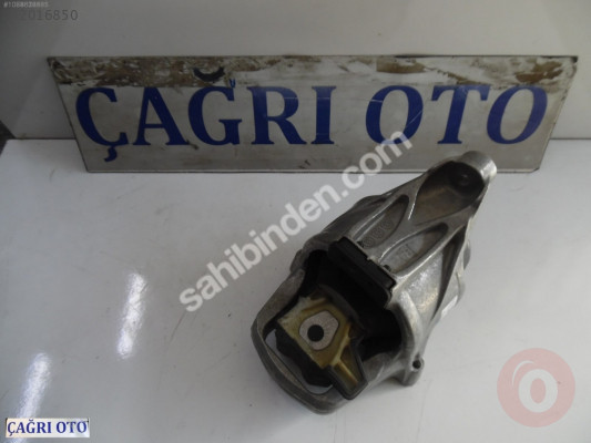 AUDI A4 MOTOR TAKOZU KULAK 8W0199372 CD ÇAĞRI OTO MASLAK