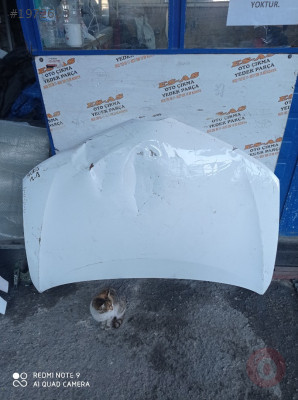 Toyota Auris motor kaputu 2013-2018
