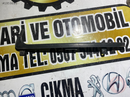 Toyota Corolla efsane kasa sürücü üstü plastik