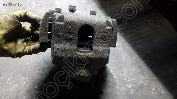 Ford fiesta sağ ön kaliper çıkma