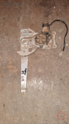 mazda 323 sedan çıkma sol arka cam krikosu
