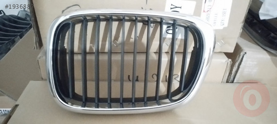 BMW E39 SAĞ BÖBREK İÇİ SİYAH KENAR NİKELAJ 6112-9804004 SIFR