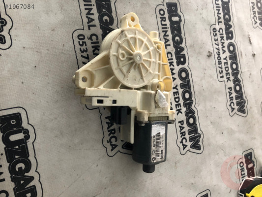 827310012R Renault fluence sağ arka cam motoru