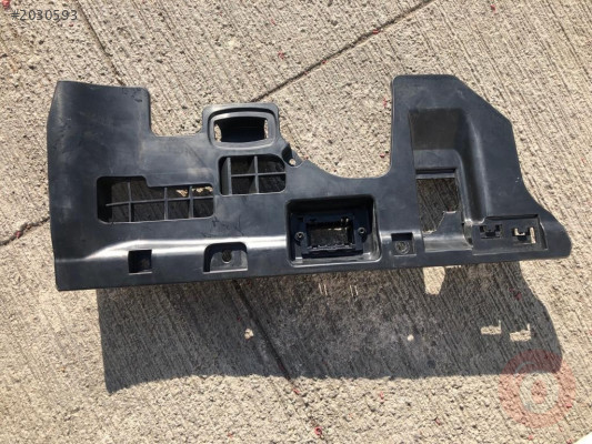 MERCEDES C117 X156 W176 AYAK BÖLME KAPLAMASI A1766800006