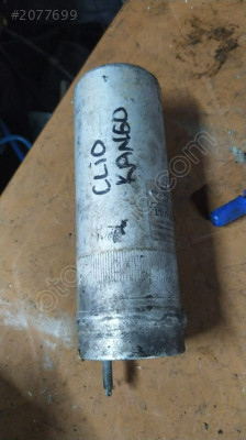 Clio Kango klima kurutucu çıkma