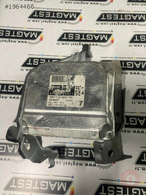 Toyota Yaris 1.3 16V VVTİ ECU Beyin 89661-0D071 MB275000-207