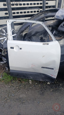 Jeep Renegade çıkma sağ ön kapı