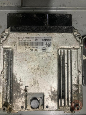 VW Passat 2.0 Motor Beyni 0261S02105 3C0907115 MED9.1