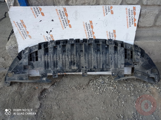 Renault Megane 3 Ön Tampon Alt Muhafaza 2010-2015