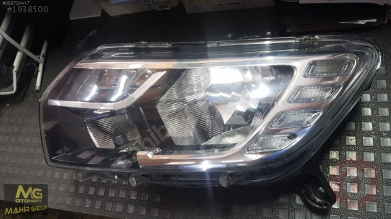 DACİA SANDERO SOL ÖN FAR