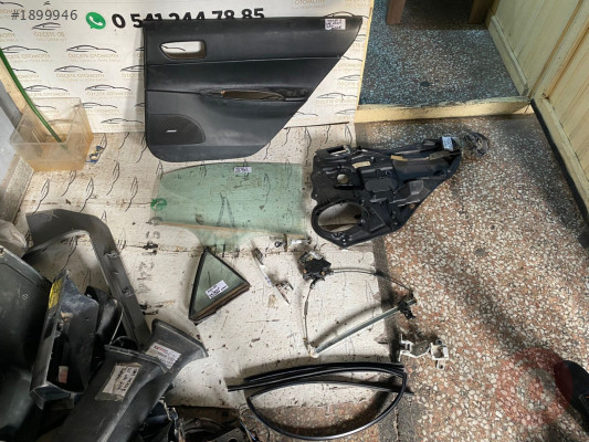 MAZDA 6 SAĞ ARKA KAPI DÖŞEMESİ 2005-2010 MODEL ORJİNAL
