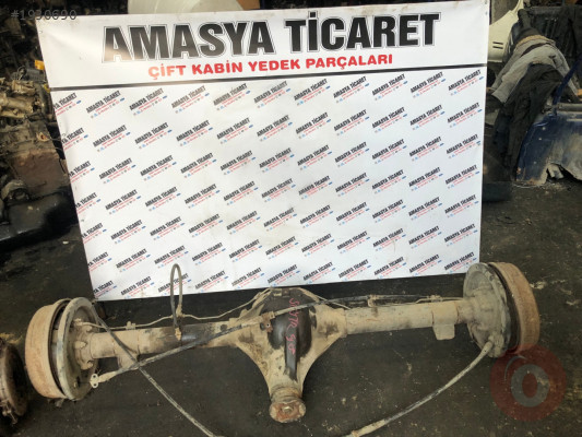 Nissan skystar arka aks
