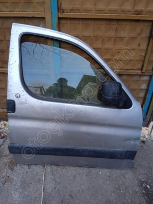 Peugeot partner sağ ön kapi