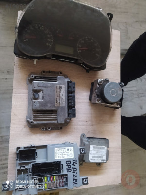 Citroen Bipper motor beyni 0 281 014 444 orjinal hatasız