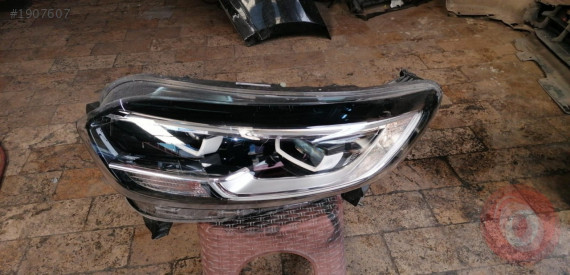 RENAULT KADJAR ORJINAL ÇIKMA SOL  FAR