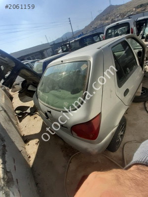 Ford Fiesta bagaj kapagi