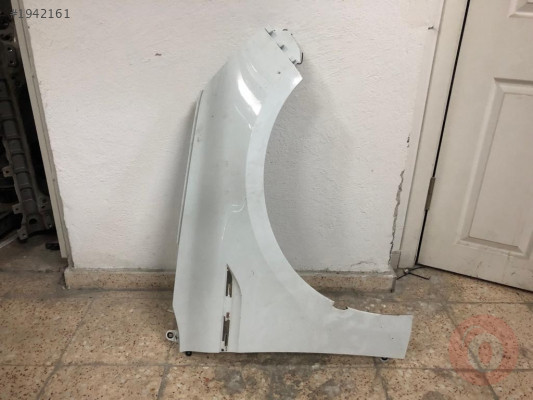 RENAULT MEGANE 4 SAĞ ÖN ÇAMURLUK