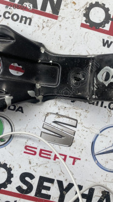 3AA805569 vw passat ön panel braketi