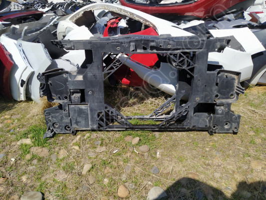 2010 2014 Renault Fluence ön panel