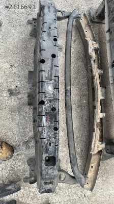 VW PASSAT B7 ÖN TAMPON DEMİRİ MG OTO