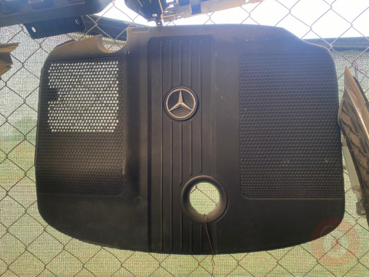 E sınıfı Mercedes motor kapağı Orjinal çıkma