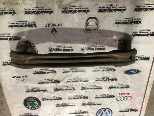 Ford Focus 3 Ön tampon demiri