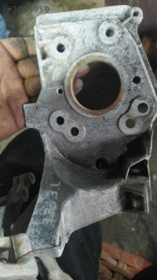 Peugeot 1.6 mazot pompası ayağı çıkma