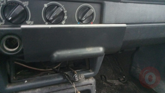 1996 model skoda felicia çıkma küllük
