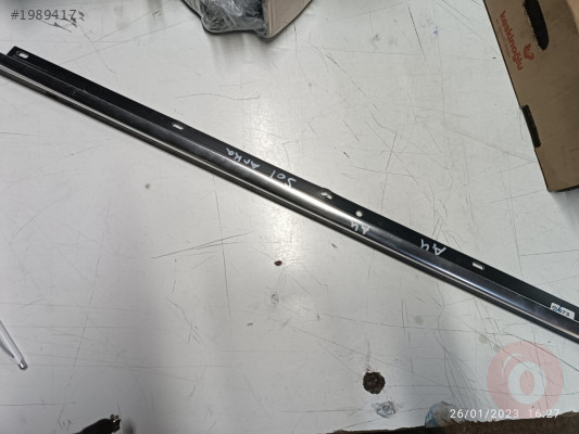 4f0853763e Audi A6 sol arka kapı cam silgisi