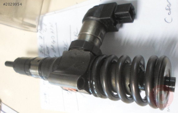 VW SKODA PASSAT 05-08 2.0 DİZEL BKP BMR 03G130073T ENJEKTÖR