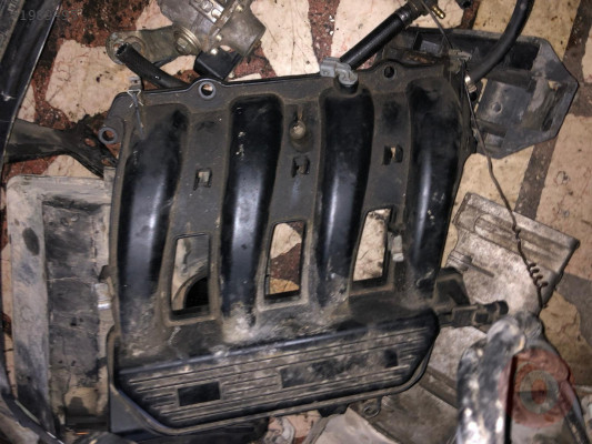 Renault Laguna 2 Çıkma Emme Manifoldu