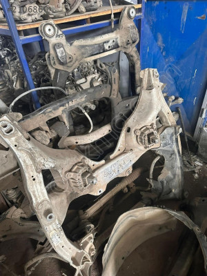 BMW 5 SERİSİ DİZEL MOTOR ALT BEŞİL TRAVERS MG OTO
