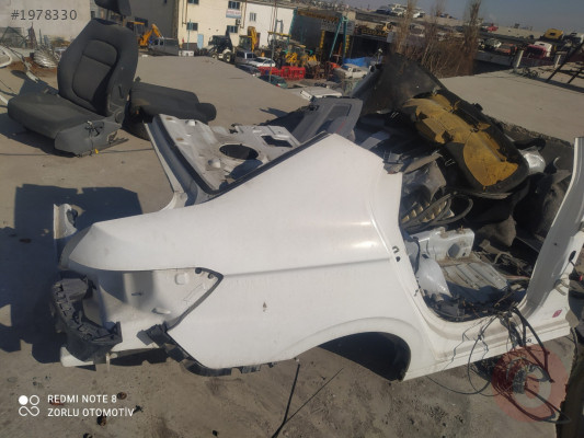 Peugeot 301 sağ arka çamurluk orjinal hatasız