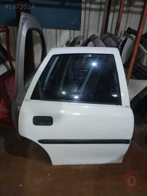 opel vectra b sağ arka kapı beyaz