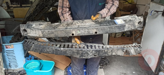 VOLVO TAMPON BRAKETİ VOLVO ORJİNAL ÇIKMA PARÇA