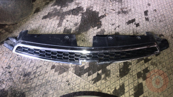 Chevrolet cruze ön panjur 2009-2013