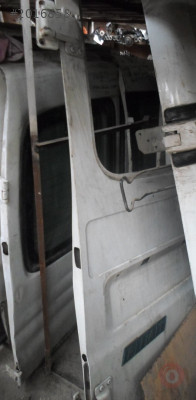 RENAULT MASTER SAĞ SOL BEYAZ BAGAJ KAPAK