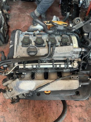 VOLKSWAGEN 1.8 T AGN MOTOR DOLU