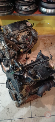 CİTROEN C3 1.4 HDİ 8 VALF SANDIK MOTOR KOMPLE DOLU